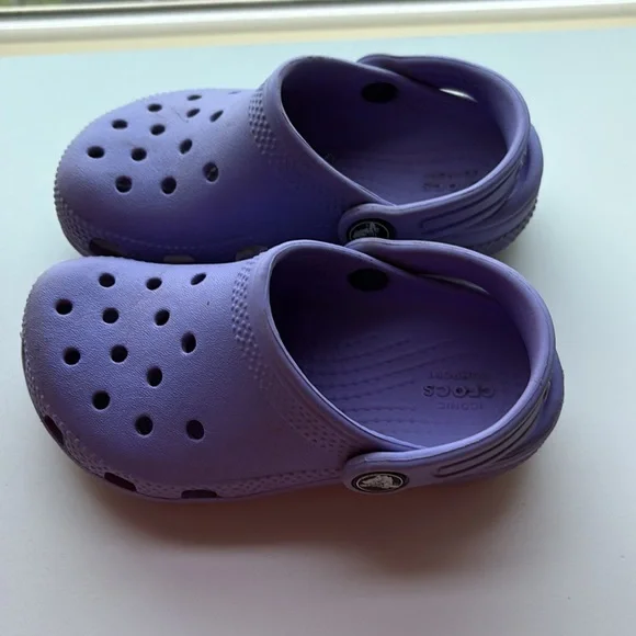 CROCS Purple Clogs Toddler size 9 - Picture 4 of 5
